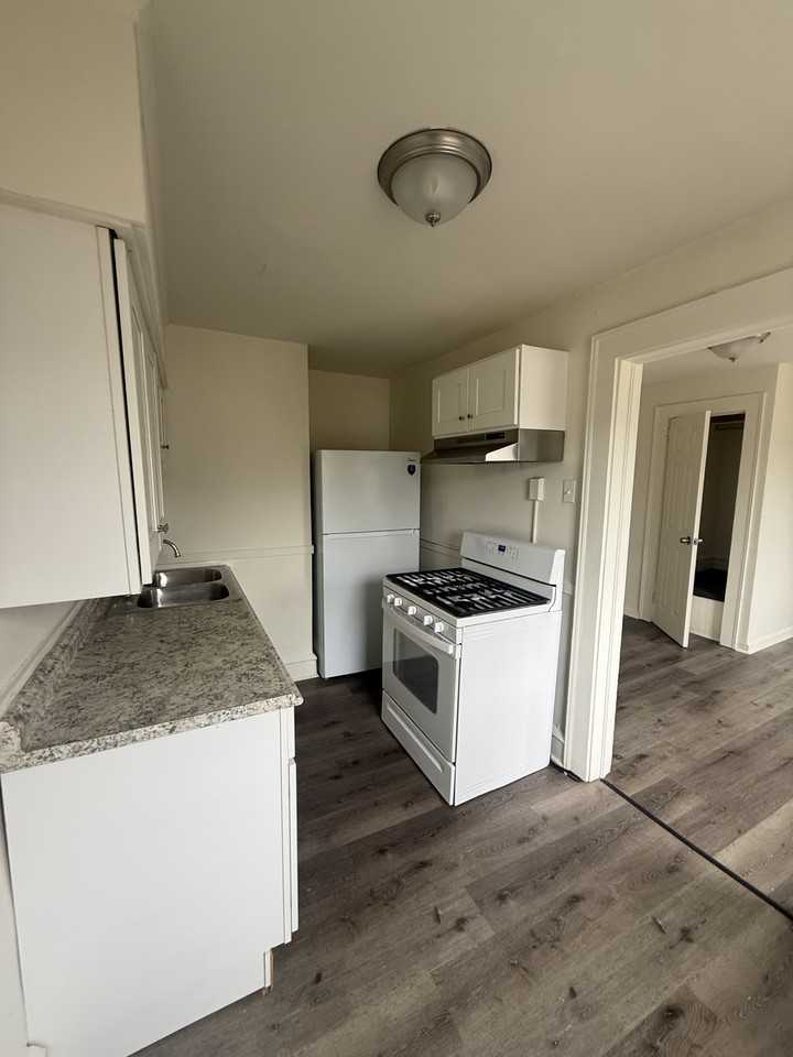 122 2nd Avenue - Photo 7 of 8