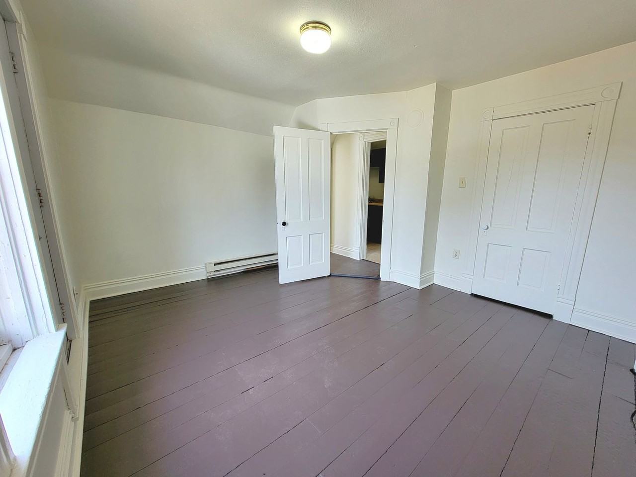 633 Spring St - Photo 7 of 10