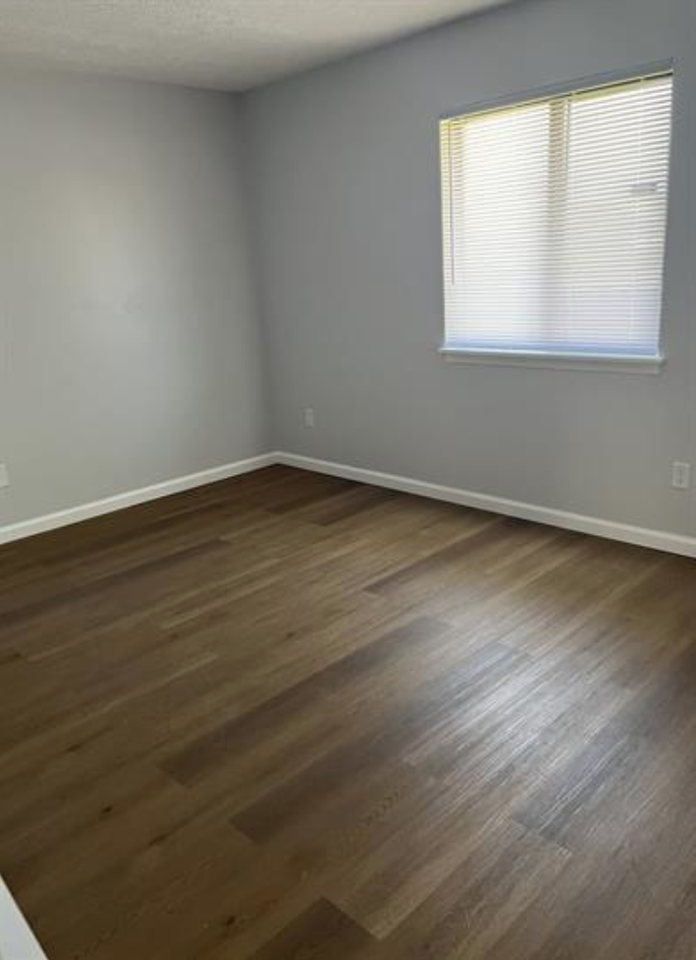 3011 Oxford Lane - Photo 6 of 6