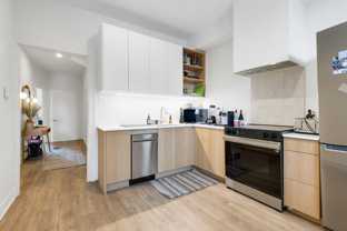 747 Avenue Walker - Photo 1 of 1