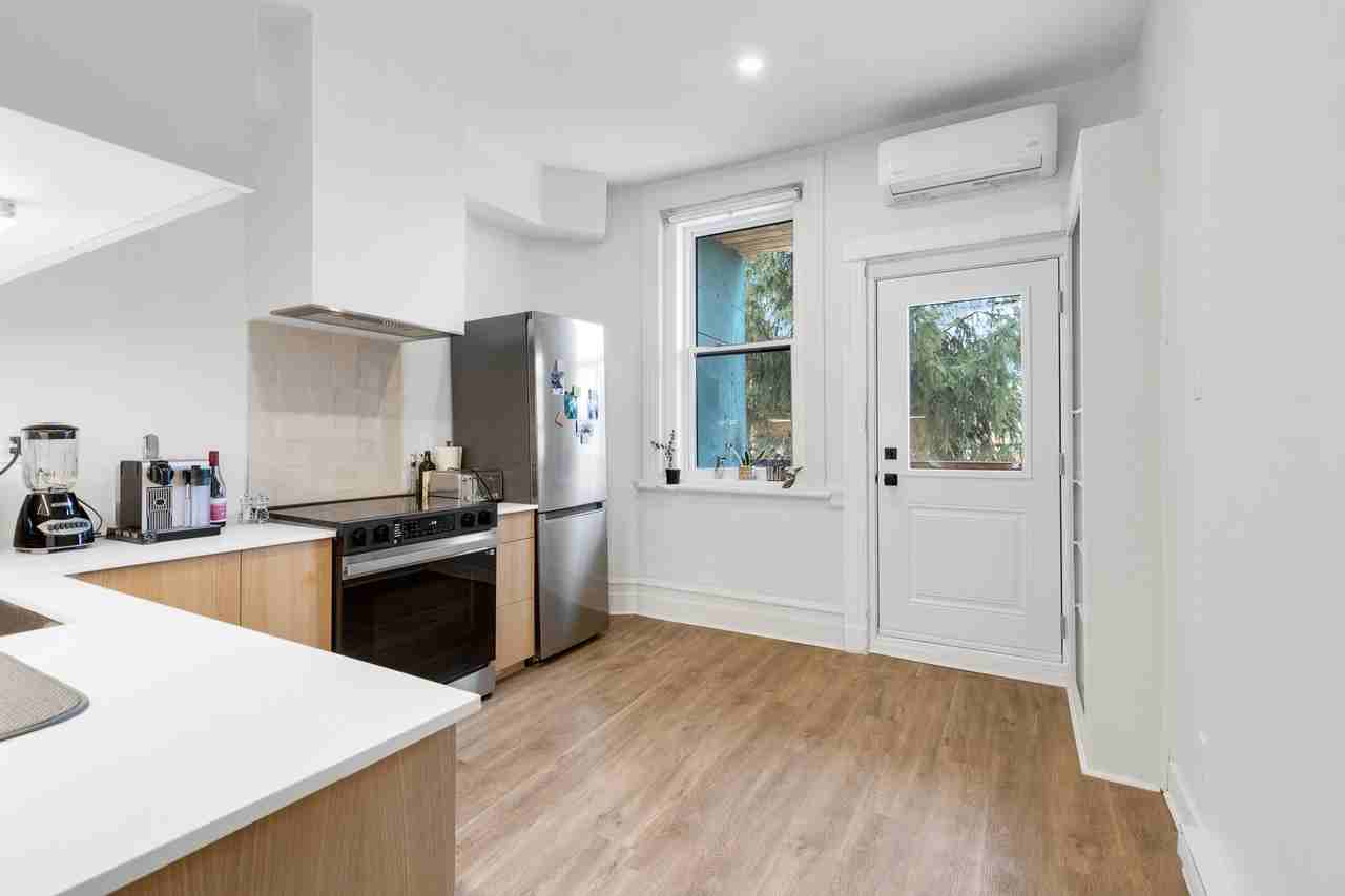 747 Avenue Walker - Photo 2 of 12