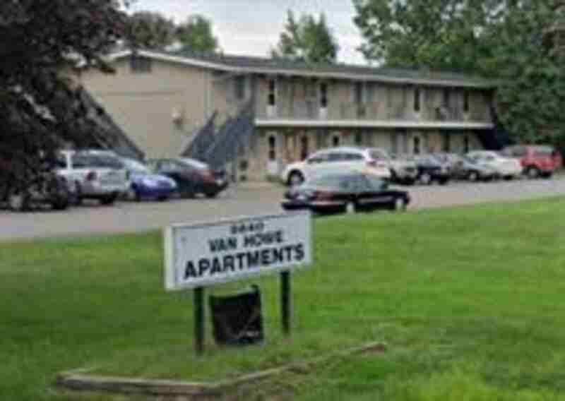 5646 Howe Rd - Photo 2 of 8