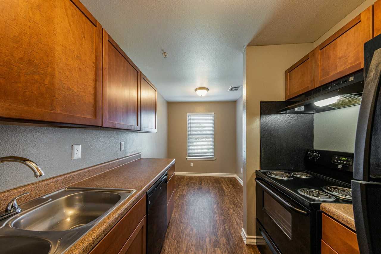 Palatia Apartment Homes - Photo 7 of 14