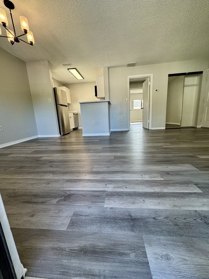 4225 Jason Road - Photo 6 of 31