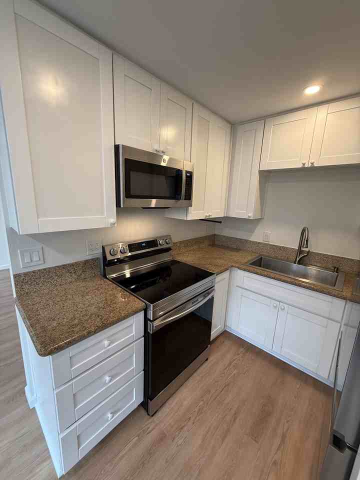 3911 Oregon Street #5 - Photo 6 of 18