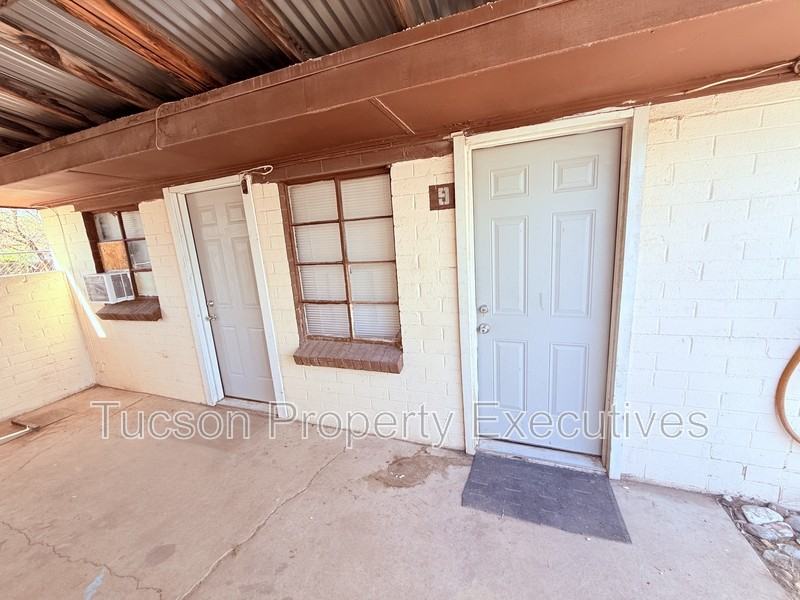 3274 E Benson Hwy - Photo 2 of 11