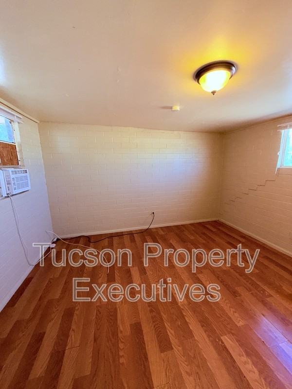 3274 E Benson Hwy - Photo 4 of 11