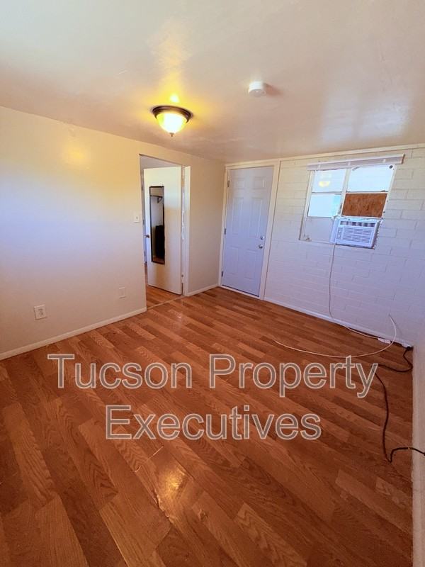 3274 E Benson Hwy - Photo 5 of 11