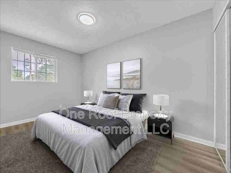 2003 Chateau Dr - Photo 5 of 24