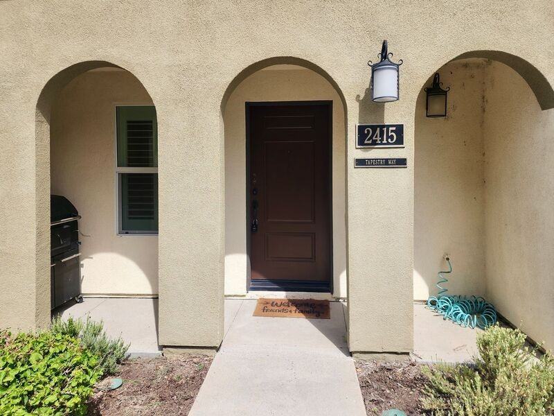 2415 S Tapestry Way - Photo 2 of 36