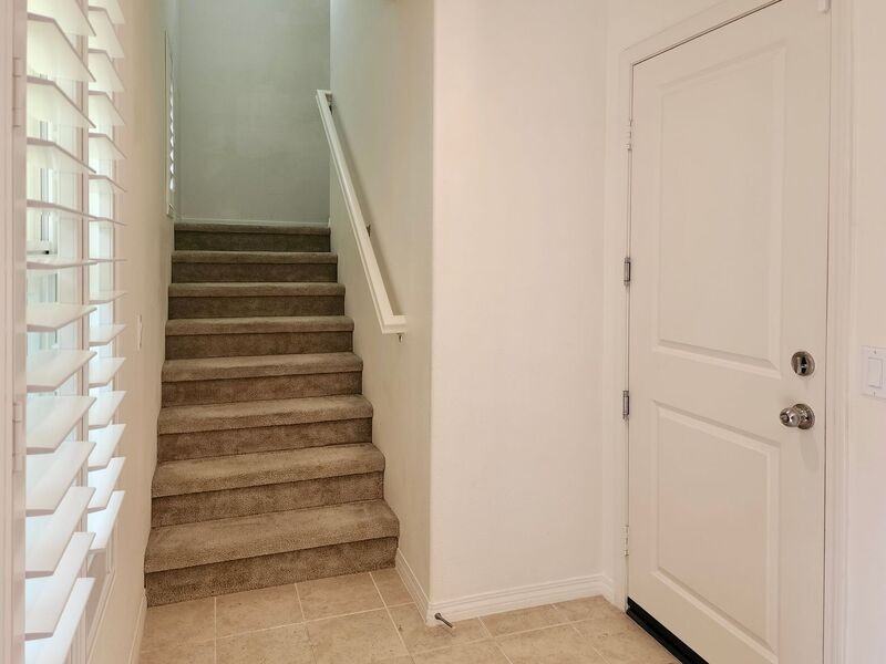 2415 S Tapestry Way - Photo 3 of 36