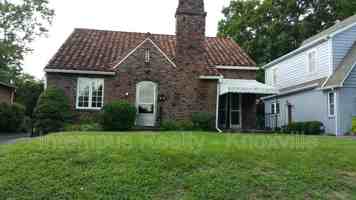 featured image of 2103 Fairmont Blvd