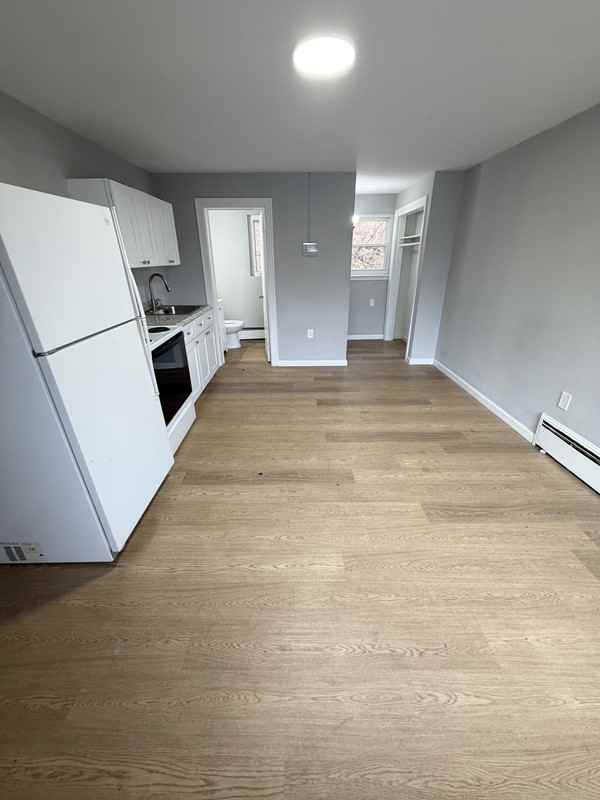 1113 Portland - Photo 3 of 6