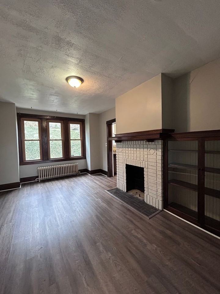 247 Watson Blvd - Photo 7 of 22