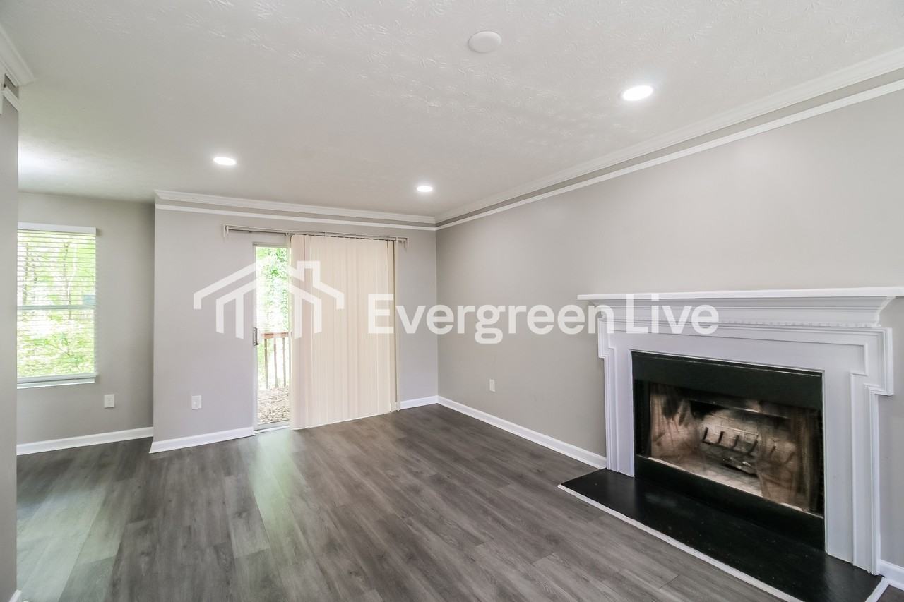 365 Kimberly Forest Ct - Photo 3 of 15