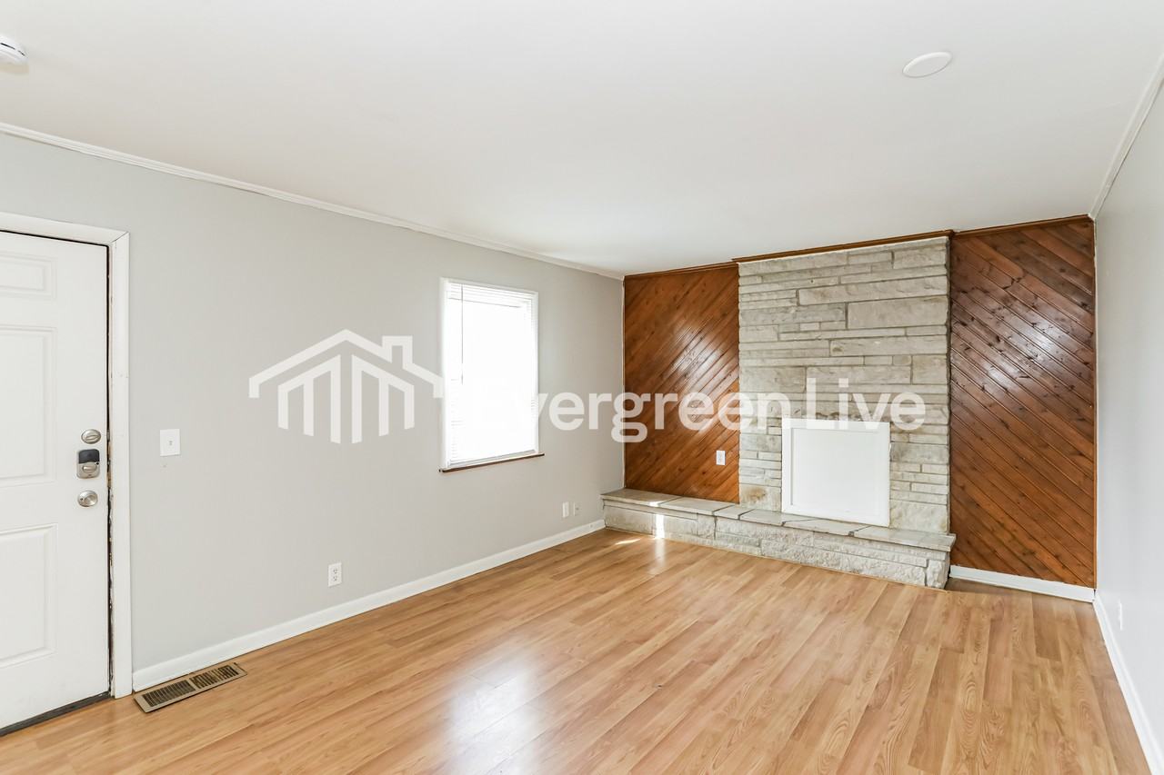 6442 Elbrook Ave - Photo 3 of 15