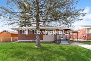 featured image of 2509 Cornwall Dr