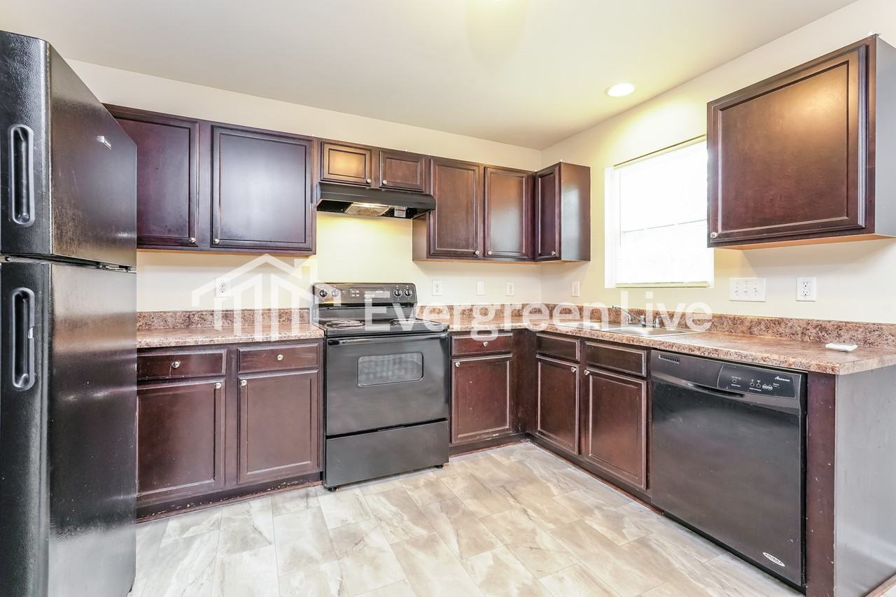 364 Kendall Dr - Photo 6 of 15