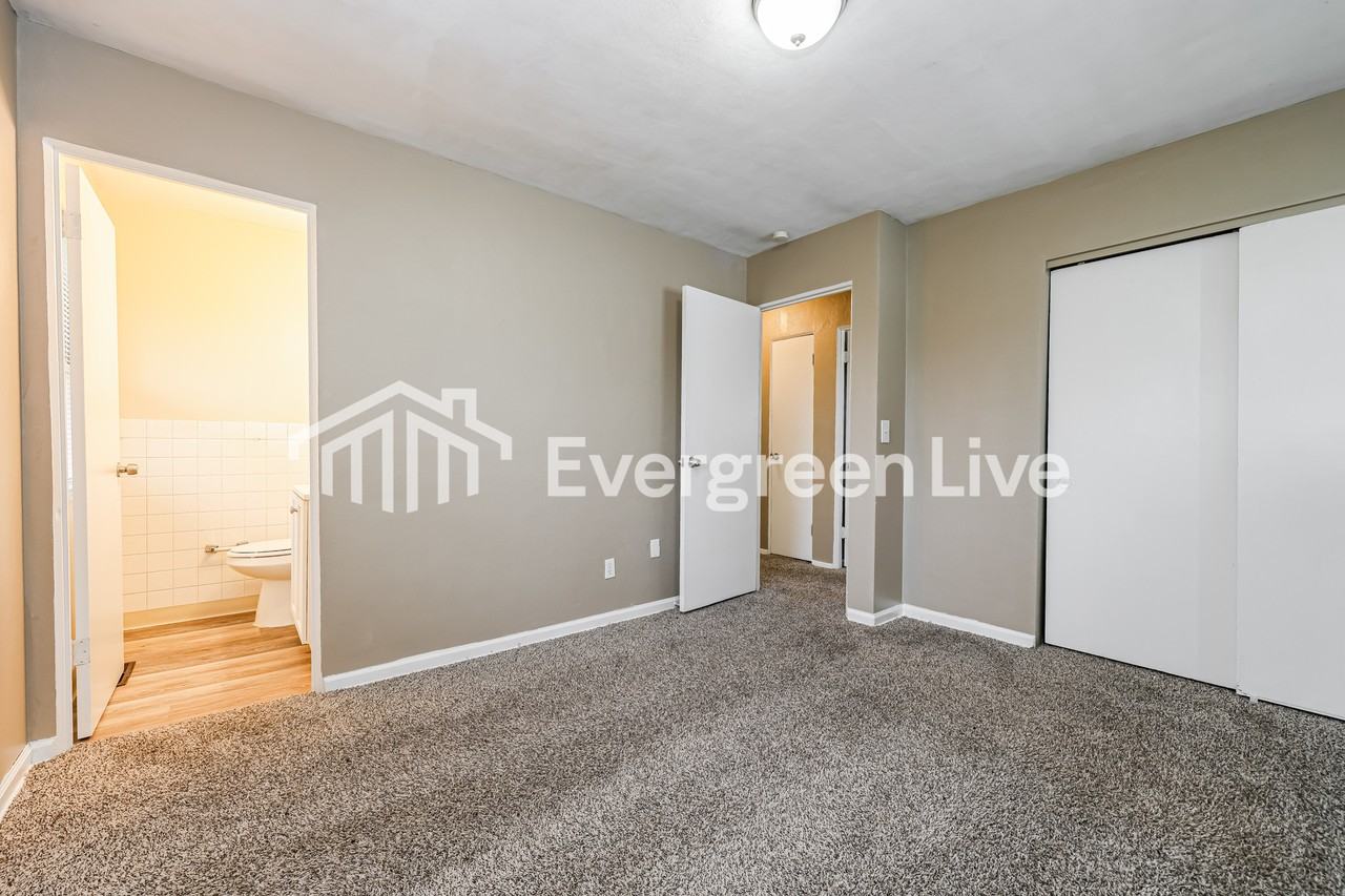 697 Cranford Dr - Photo 7 of 15