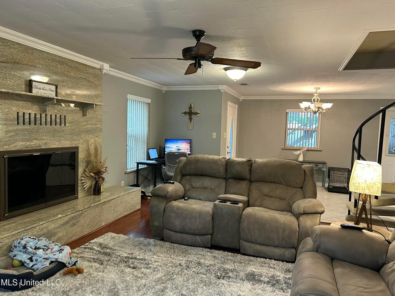 14008 Dundeewood Rd - Photo 5 of 22