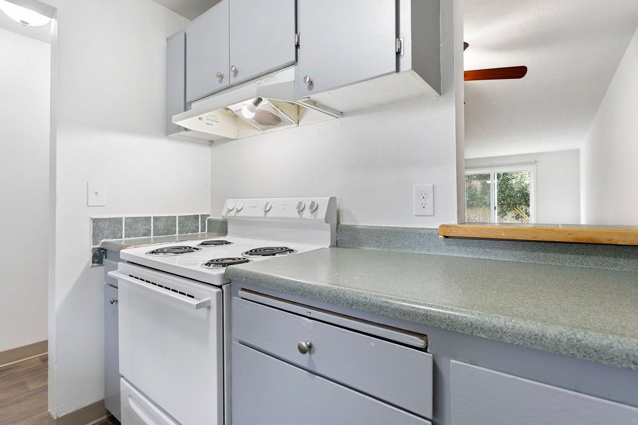 Fairway Apartments - Photo 5 of 33