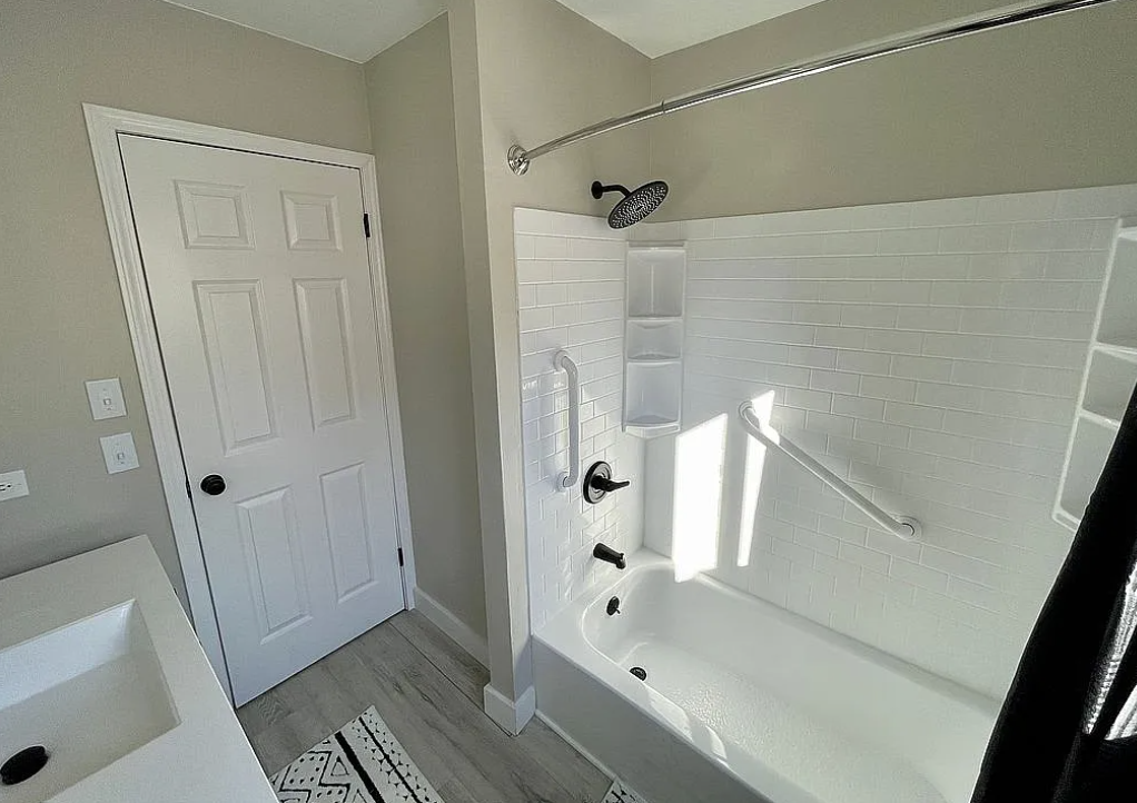 2130 Vassar Dr - Photo 5 of 13