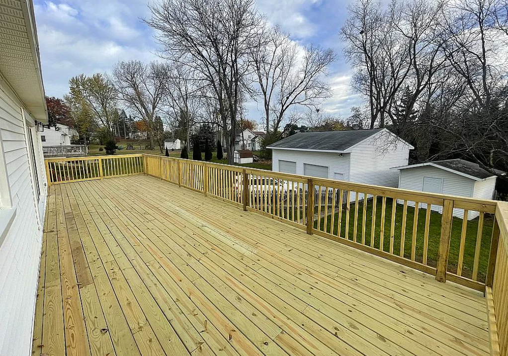 2130 Vassar Dr - Photo 7 of 13