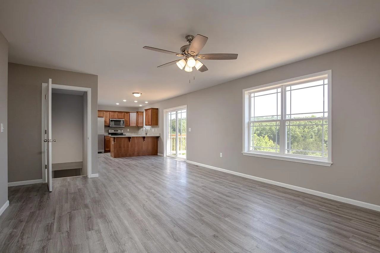 116 Whispering Meadows Pkwy - Photo 6 of 10