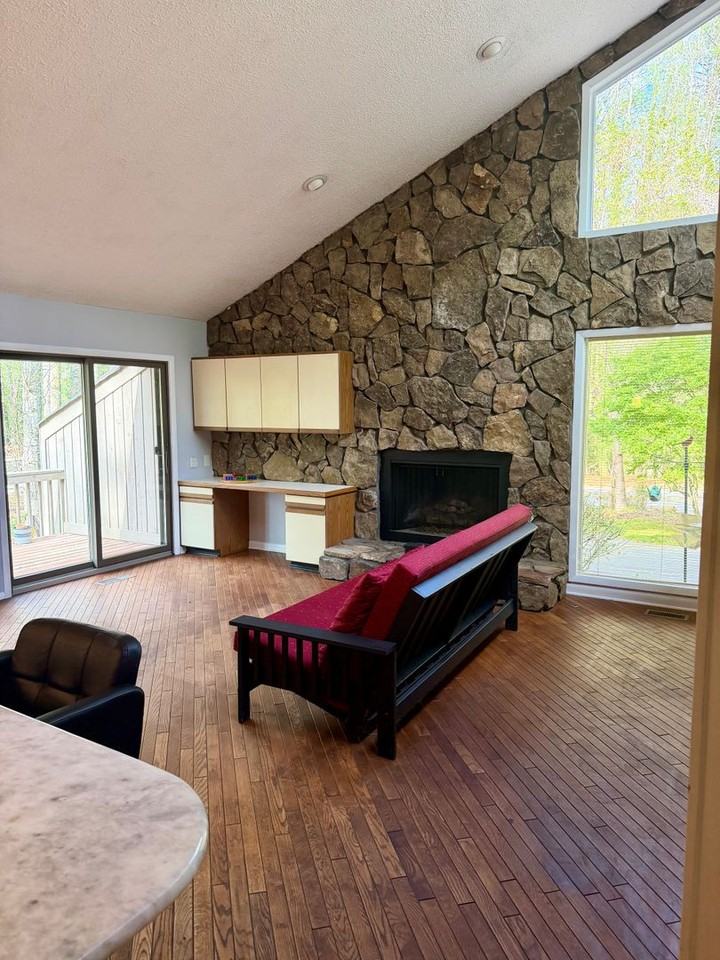 507 Bridlepath Ln - Photo 4 of 27