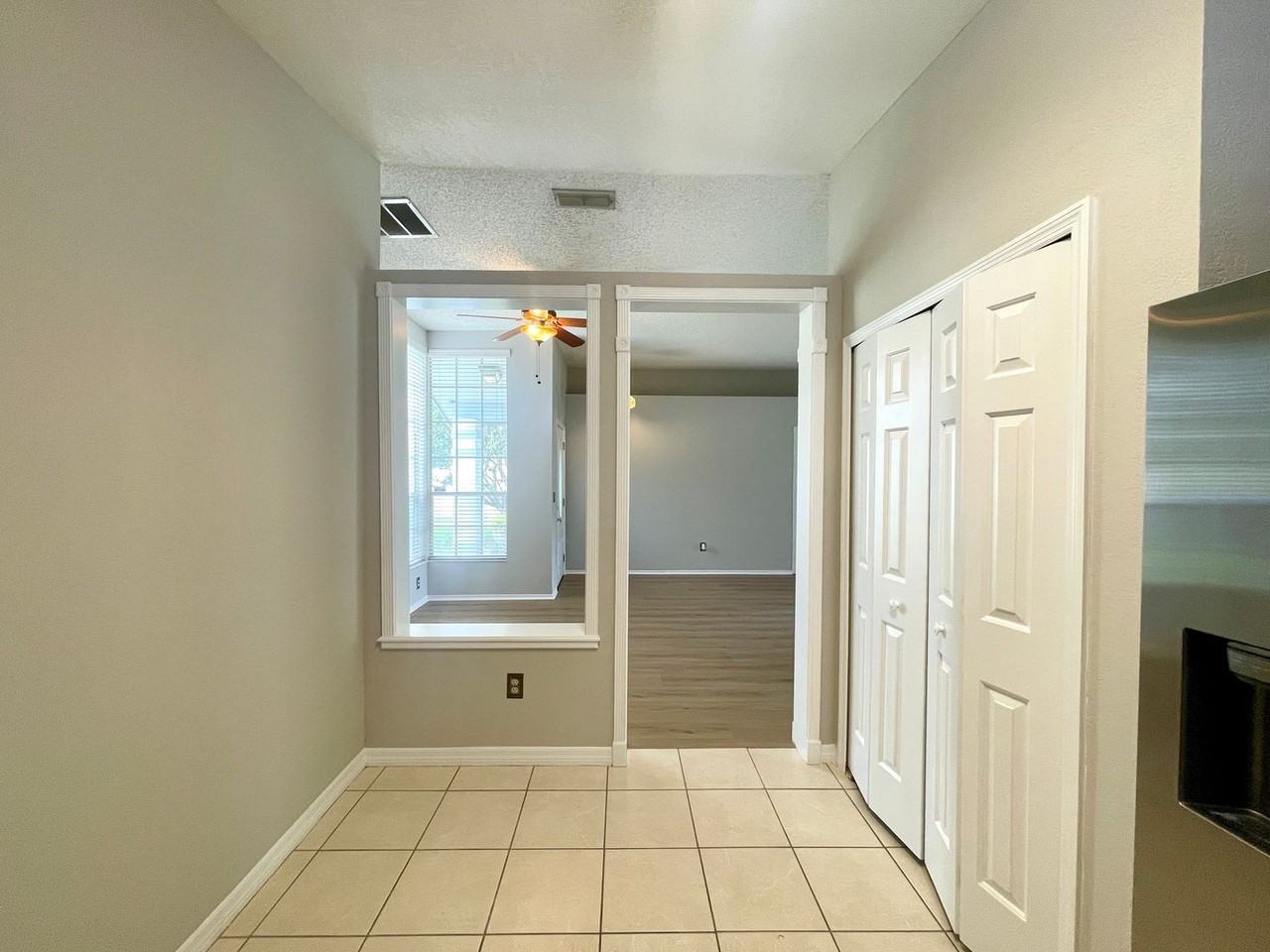 1063 Sugarberry Trl - Photo 7 of 24