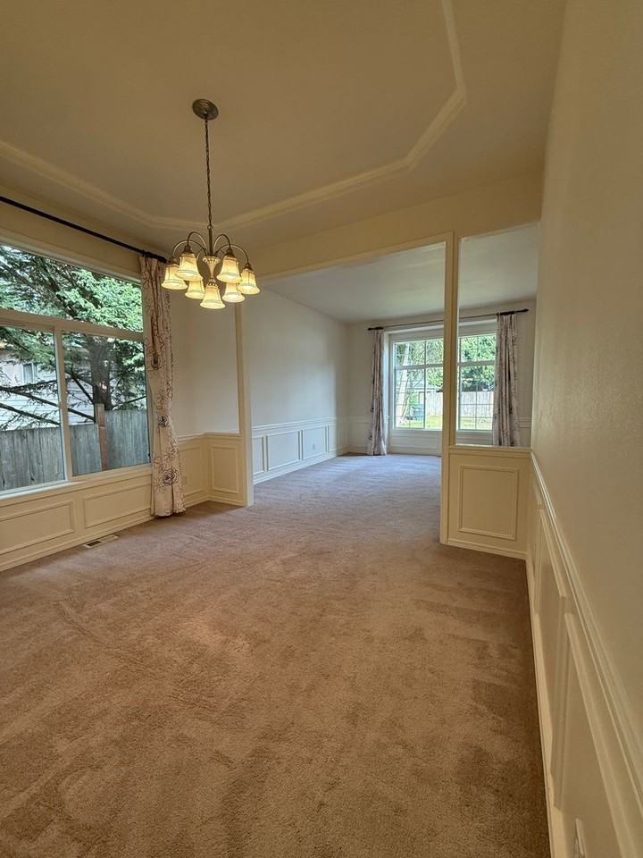 2907 Ne 196th St - Photo 7 of 26