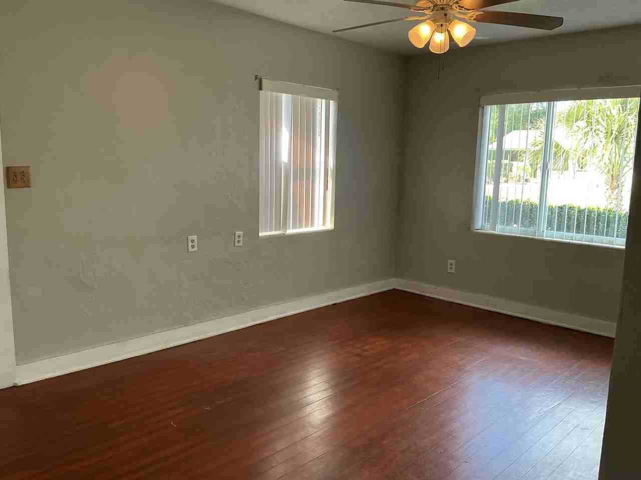 721 E Lowell St - Photo 5 of 22