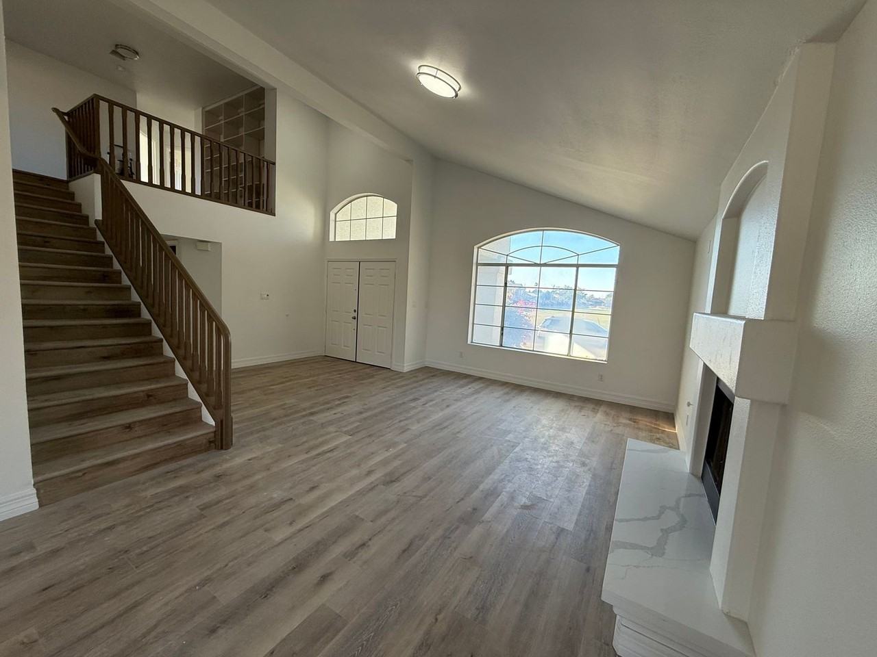 3388 W 14th St - Photo 4 of 36