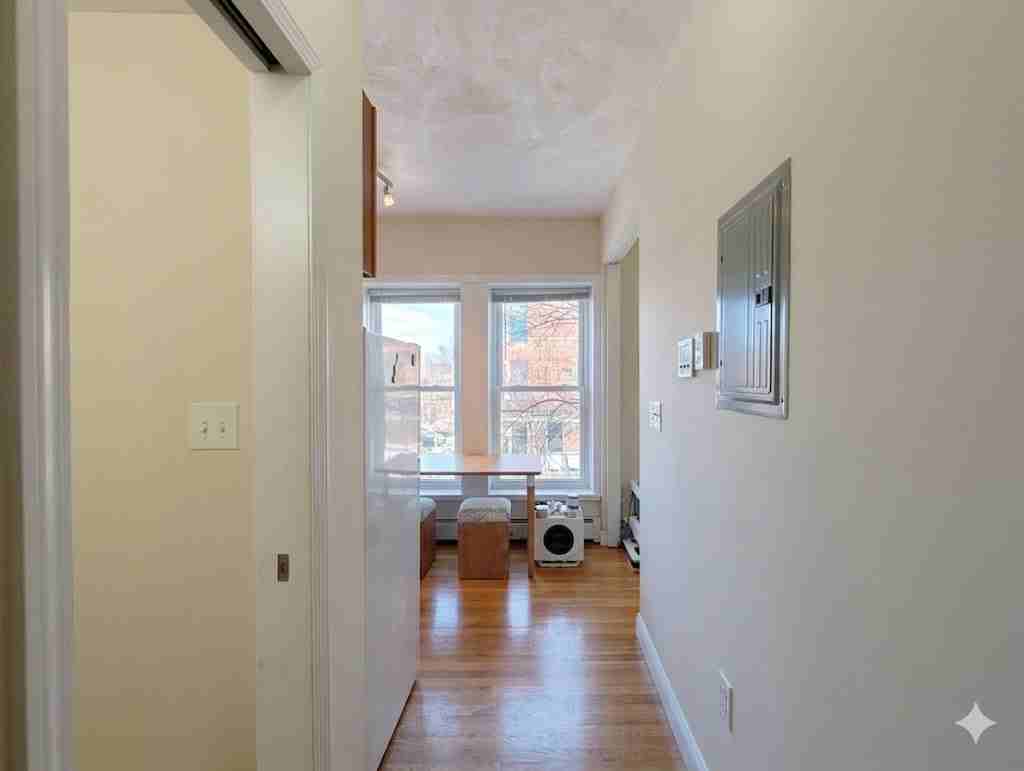 1056 Cambridge St #3F - Photo 4 of 6