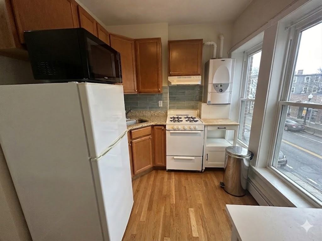 1056 Cambridge St #2F - Photo 2 of 8