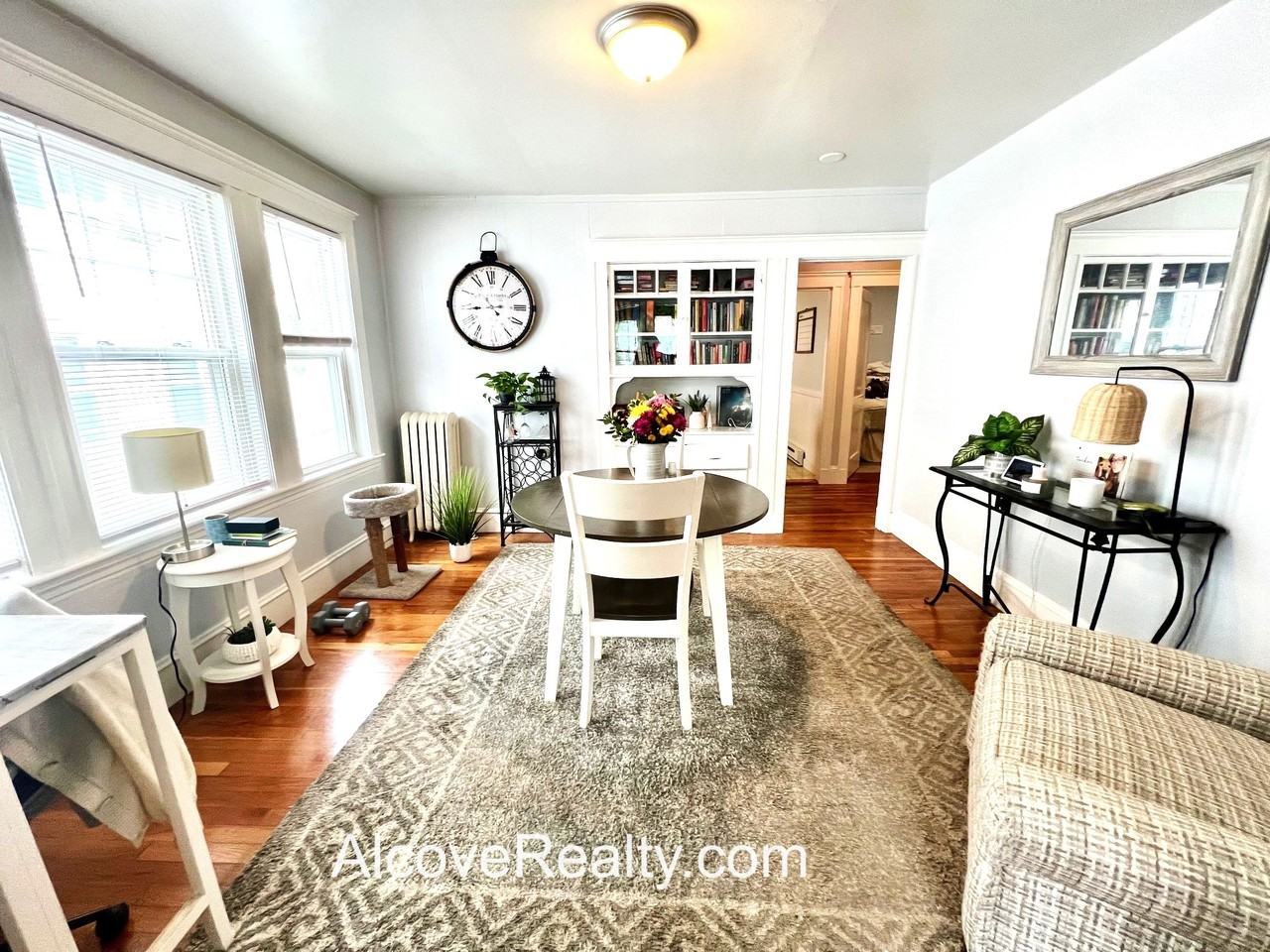 39 Sterling Street - Photo 4 of 14