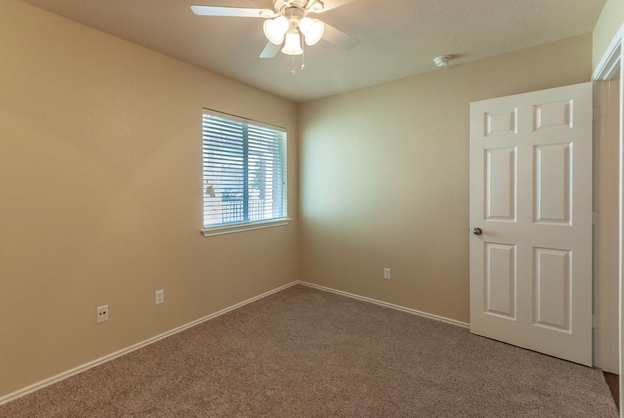 17712 Ice Age Trails St - Photo 4 of 18