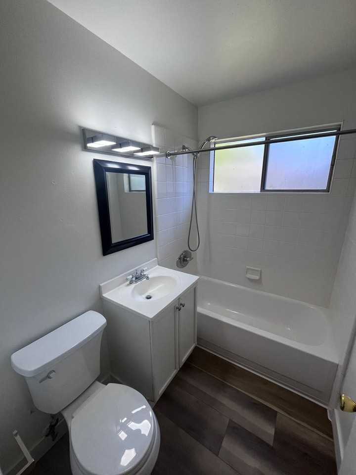 2035 Kellogg Way - Photo 7 of 10