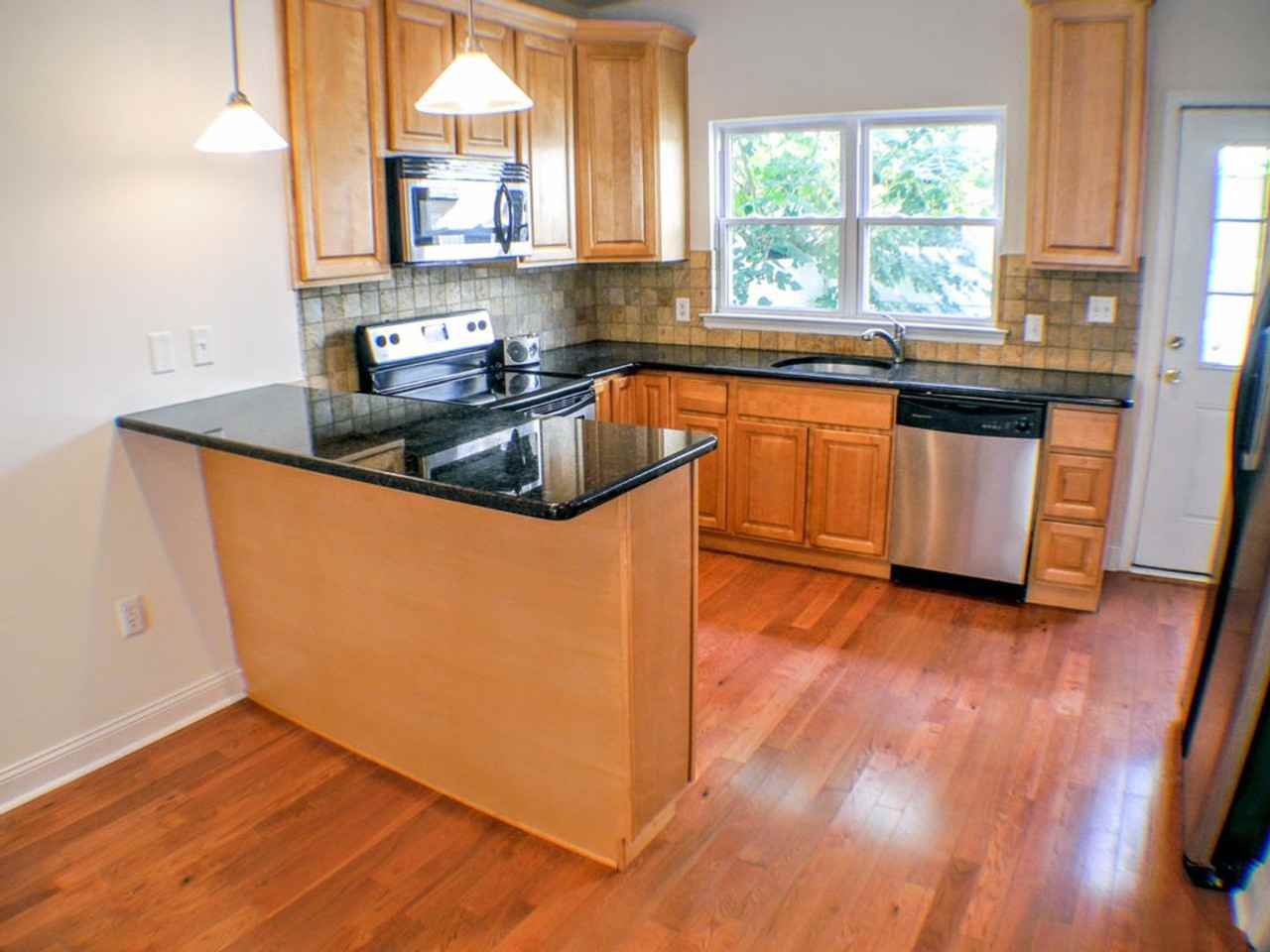 1006 S Cleveland St - Photo 4 of 24