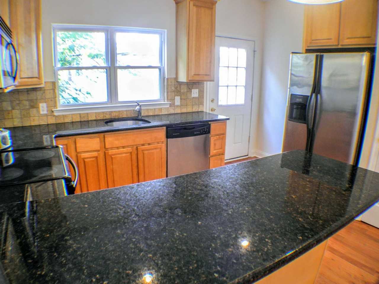 1006 S Cleveland St - Photo 6 of 24