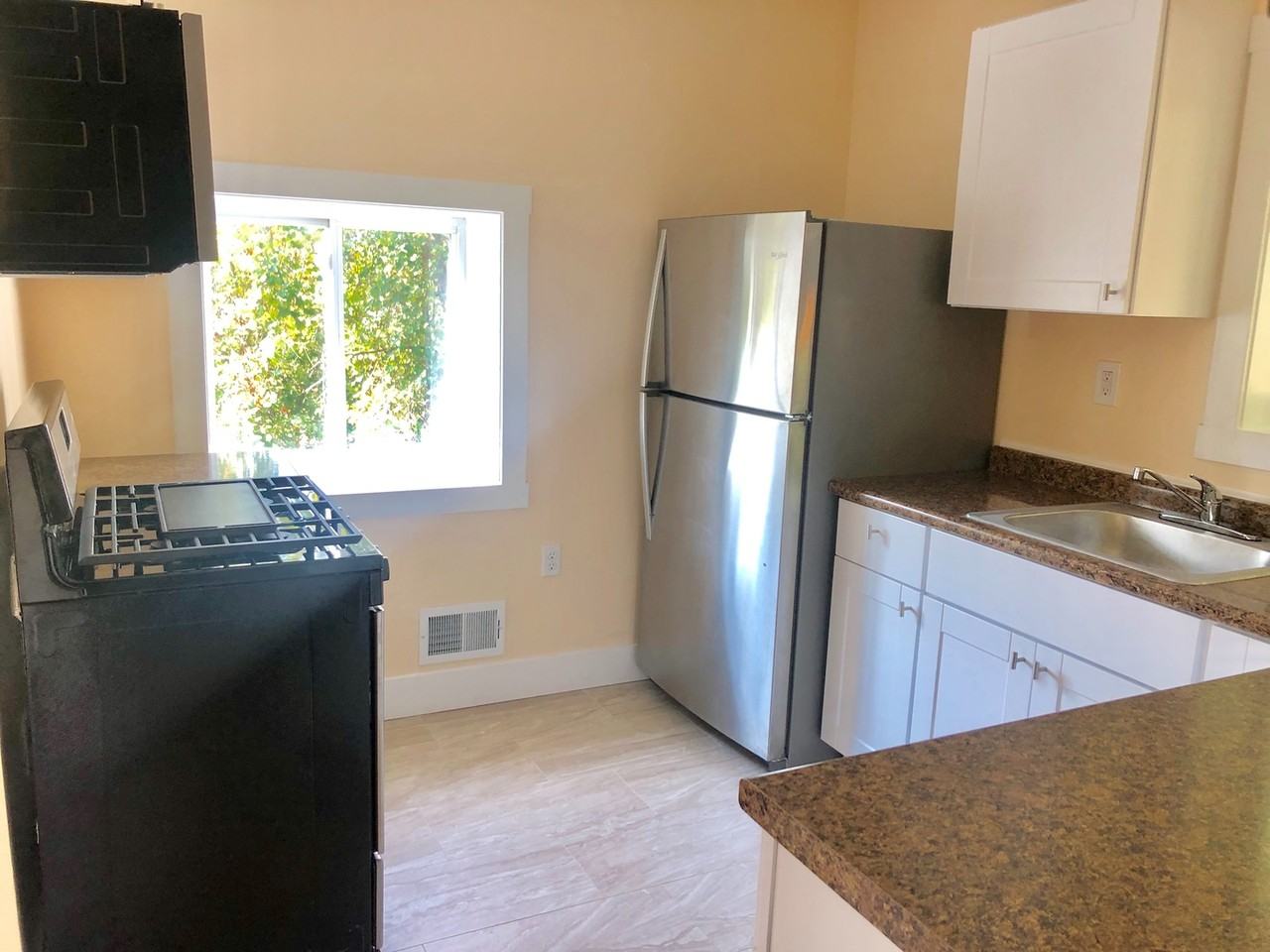 213 Traymore Ave - Photo 7 of 18