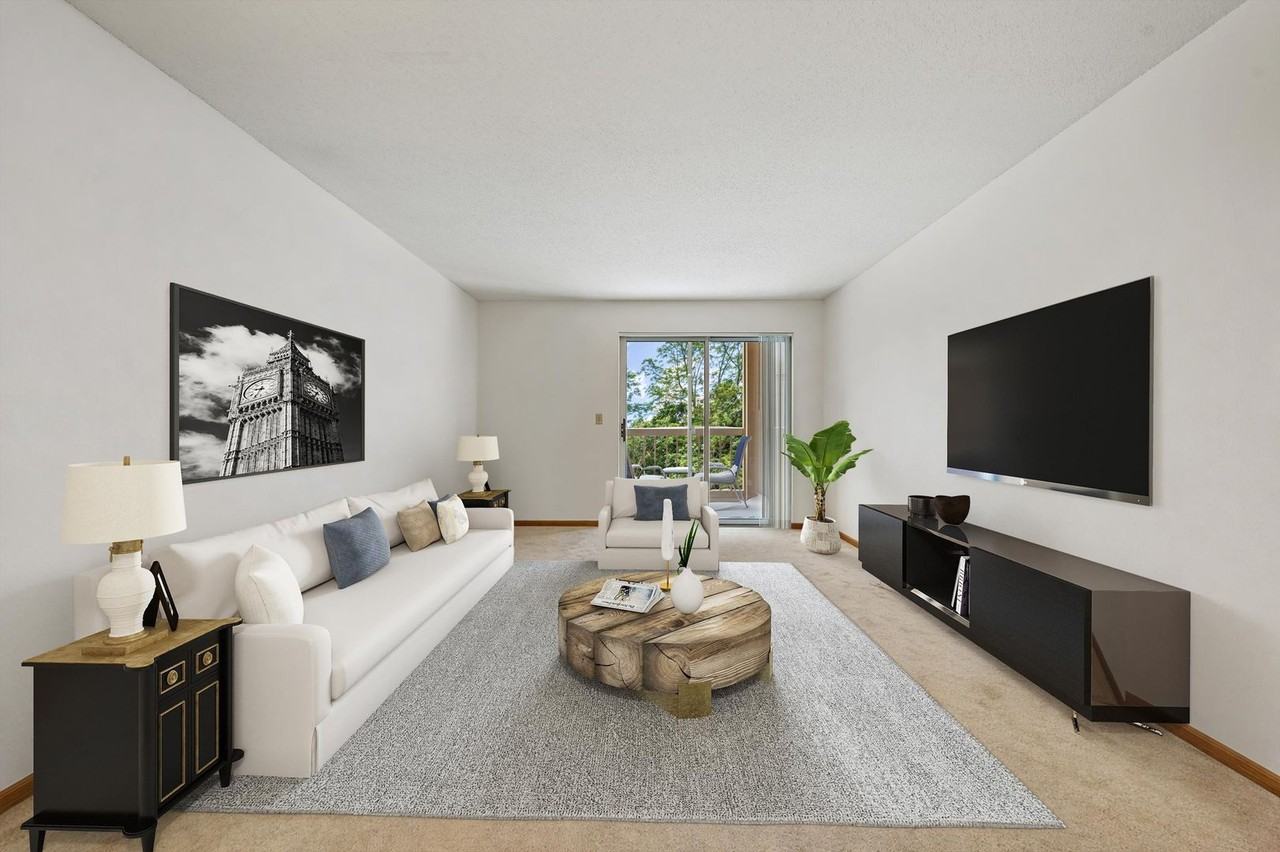 Wilshire Manor Associates, LLP - Photo 5 of 32