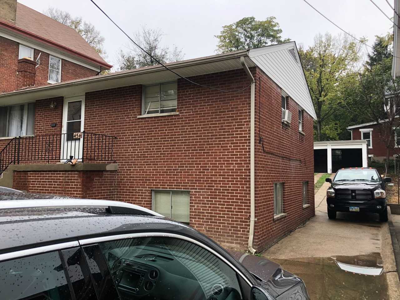 454 Warner St - Photo 2 of 8