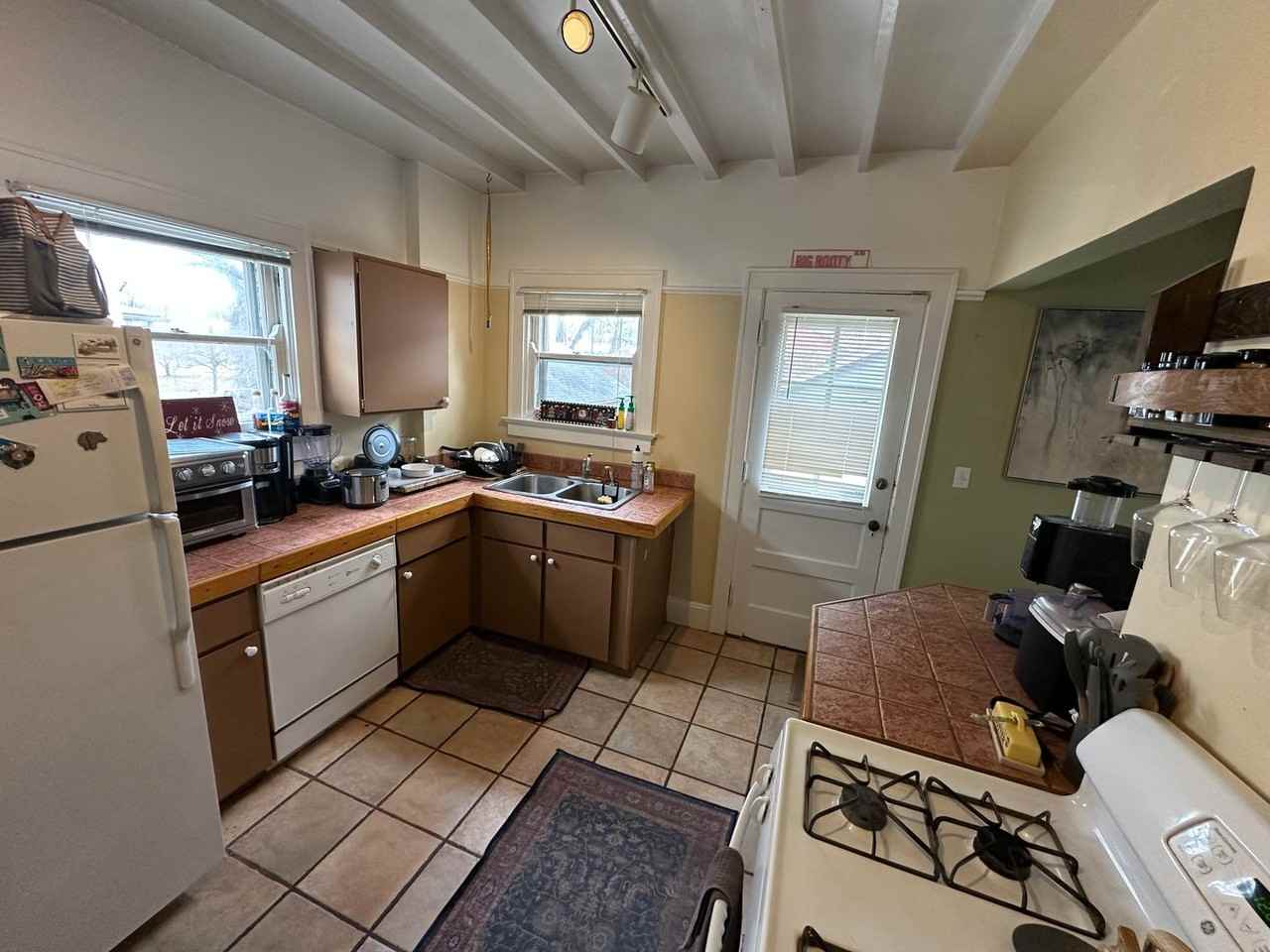 3256 Glendora Ave - Photo 5 of 17