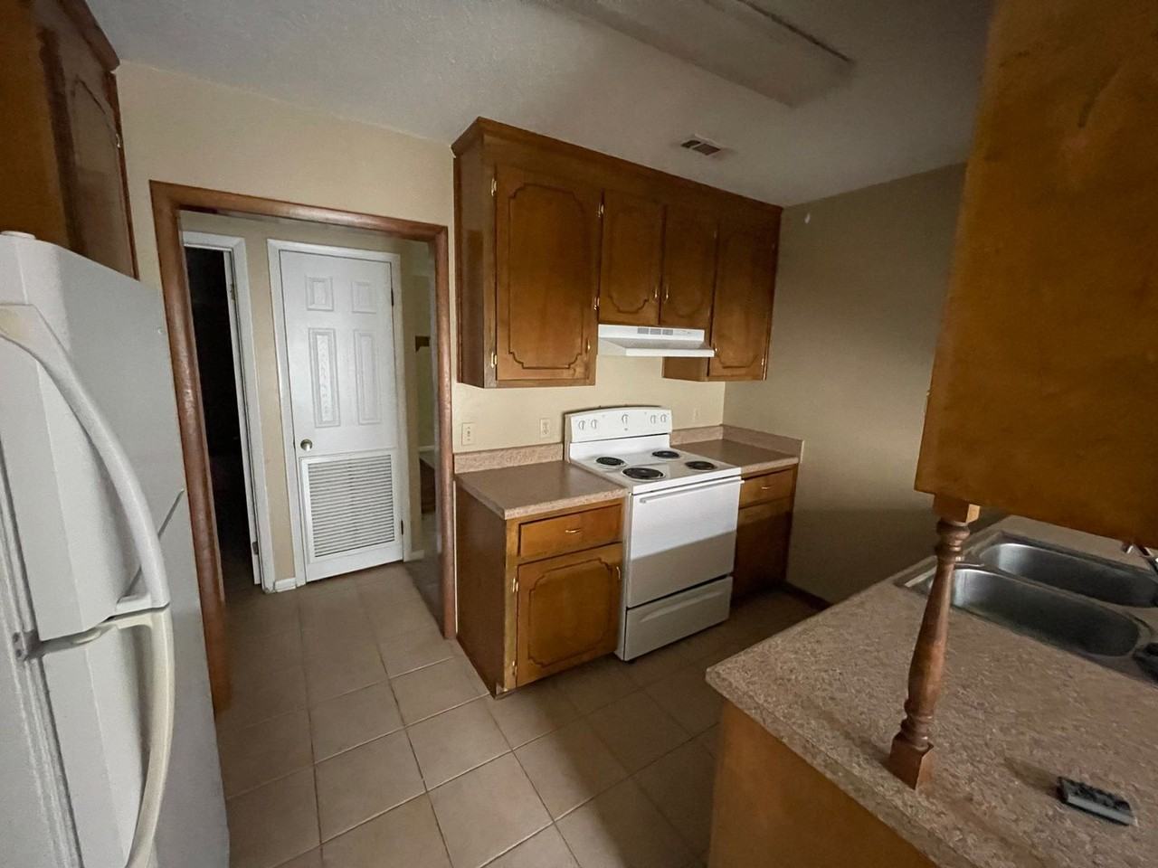 125 Wynn Rd - Photo 6 of 19