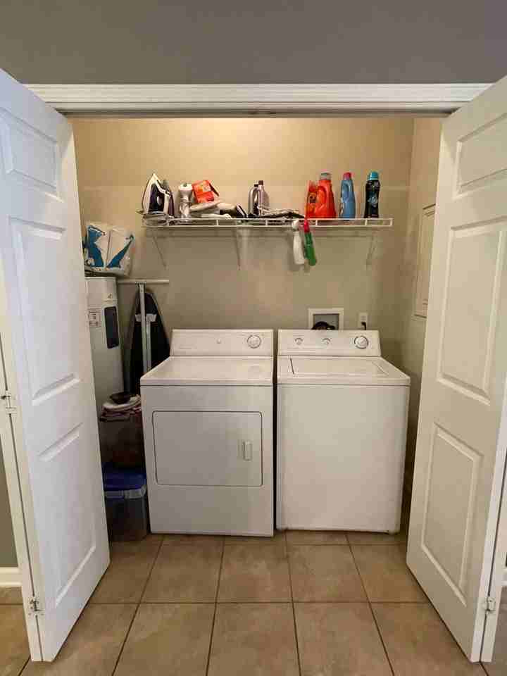 136 Concord Ave - Photo 6 of 30