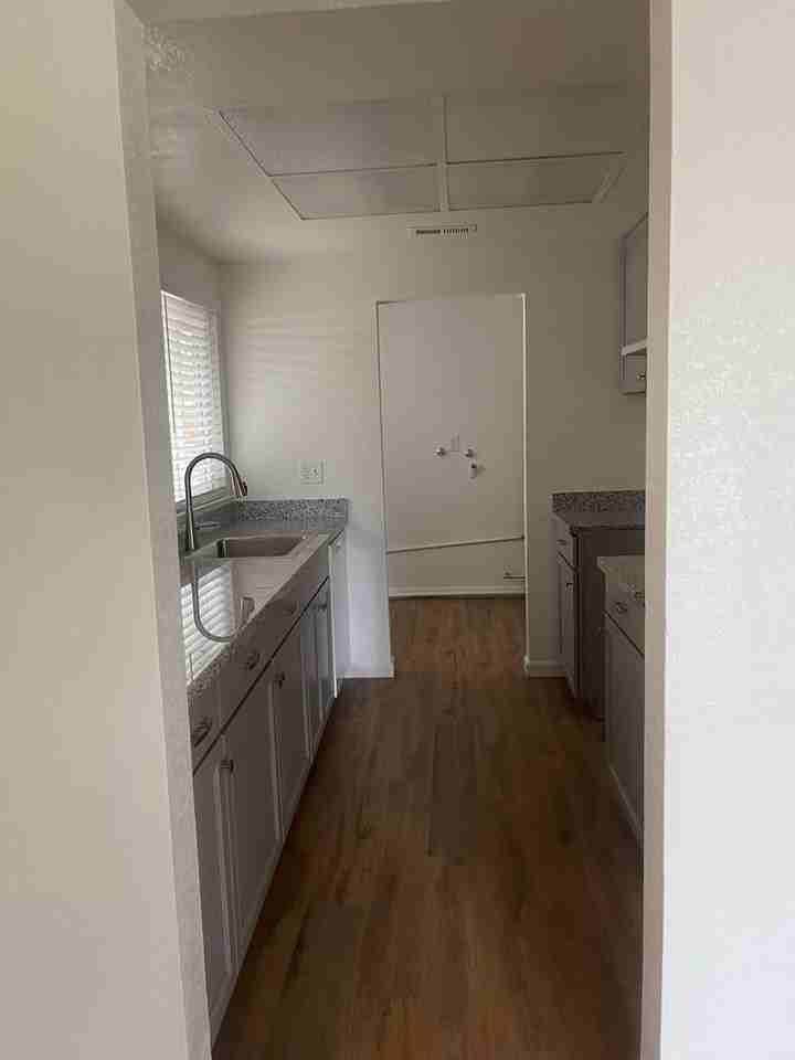 1768 Crestwood Cir - Photo 5 of 9