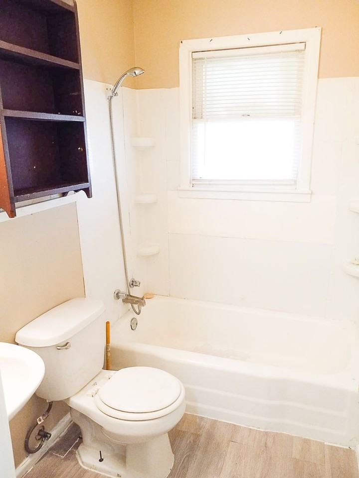 2510 Avenue T - Photo 7 of 18