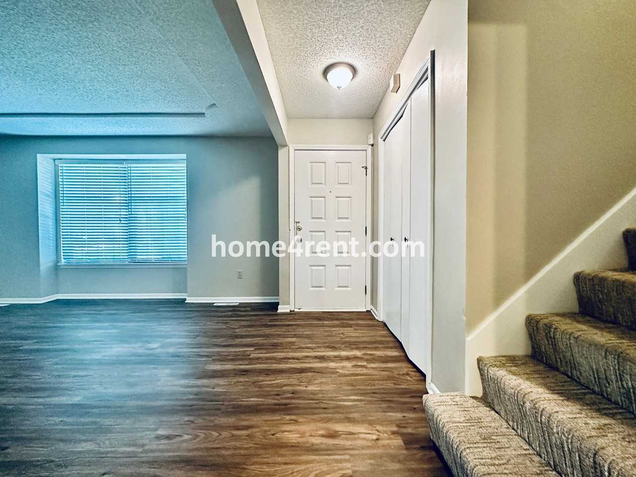 10595 Gillette St - Photo 2 of 33