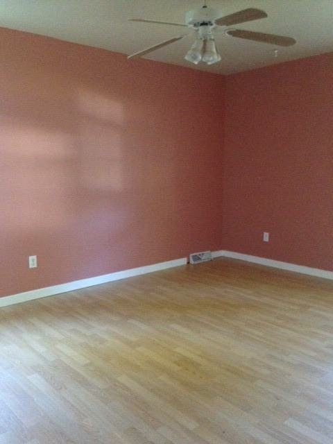 11206 Guilford Rd - Photo 5 of 13